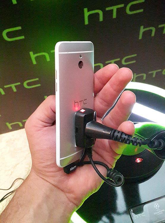 HTCnin yeni telefonu One Miniyi İnceledik