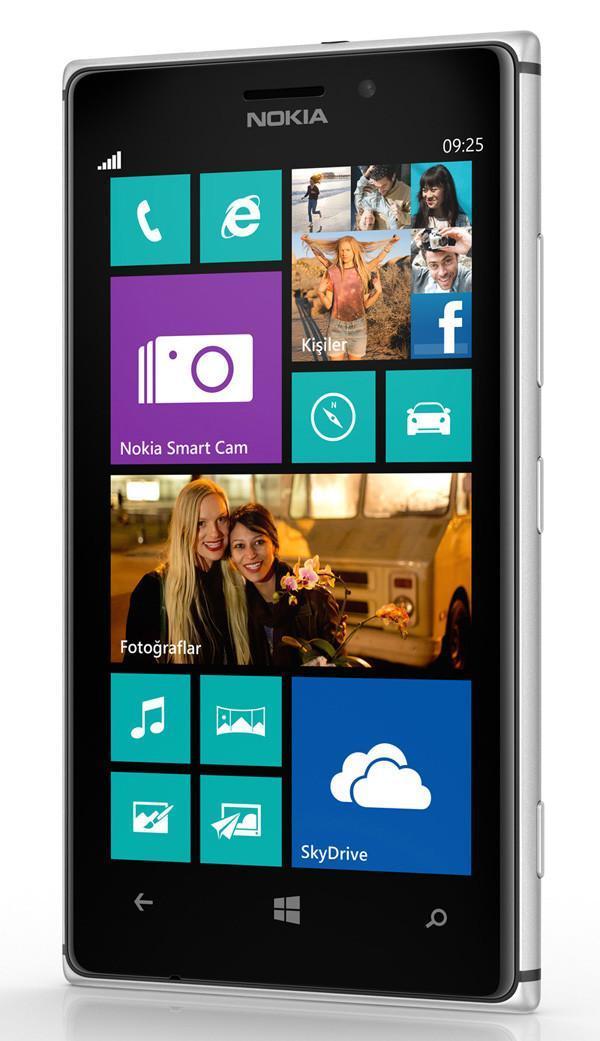 Turkcell Nokia Lumia 925i satışa sundu