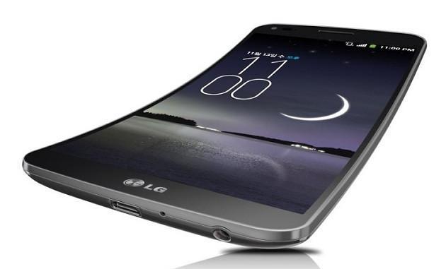 Kavisli ekrana sahip LG G Flex duyuruldu