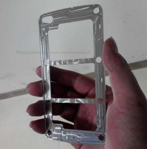 Galaxy S5te metal çerçeve kullanılabilir