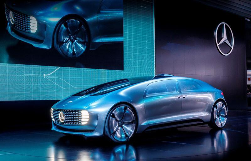 Mercedes-Benz yeni otomobilini tanıttı
