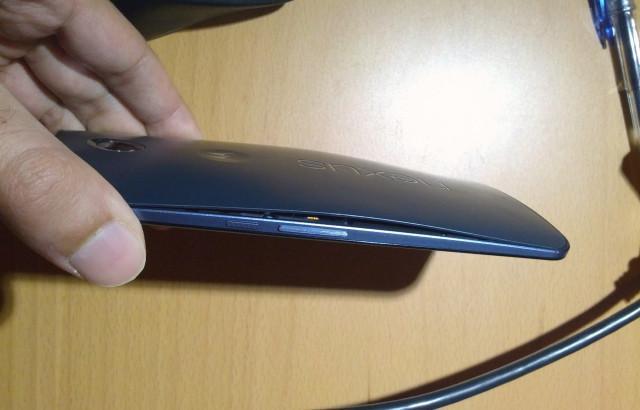 Nexus 6da arka kapak sorunu ortaya çıktı