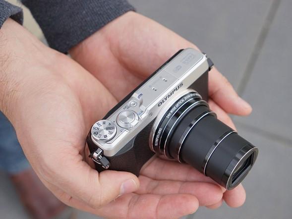 Olympustan yepyeni bir kompak fotoğraf makinesi: Stylus SH-2