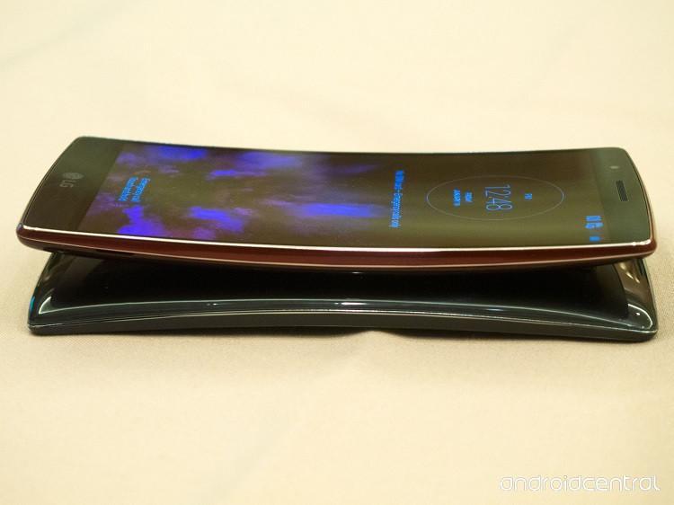 LG G Flex 2nin fiyatı düşmeye devam ediyor