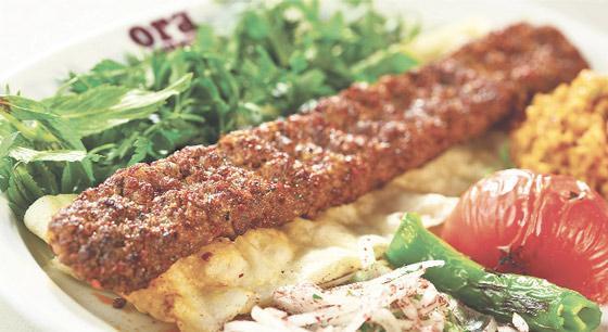 Harbi Adana Kebabı Adana il sınırında yenir