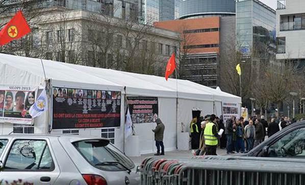 Başbakan Davutoğlundan PKK çadırı sitemi