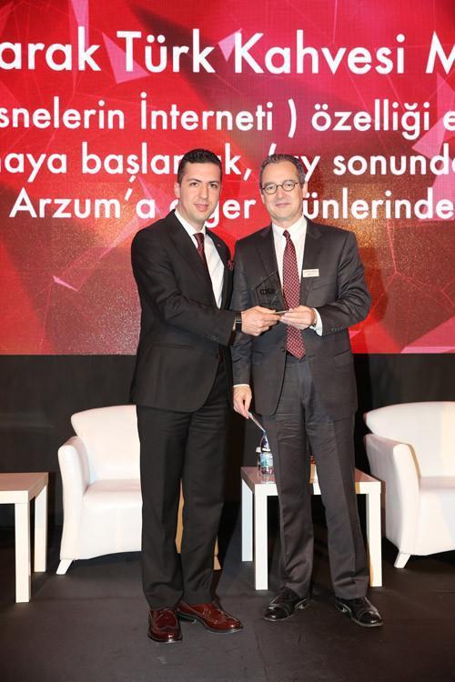 Arzum OKKA ile En İyi İnovasyon Projesi Ödülünü aldı