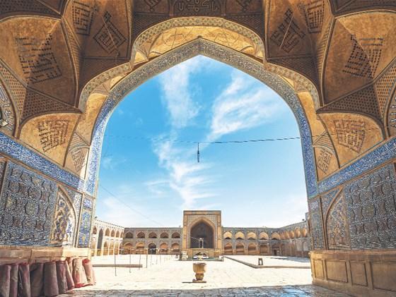 Bir Acem masalına yolculuk İran