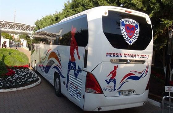 Mersin İdman Yurdu’nda otobüs şoku