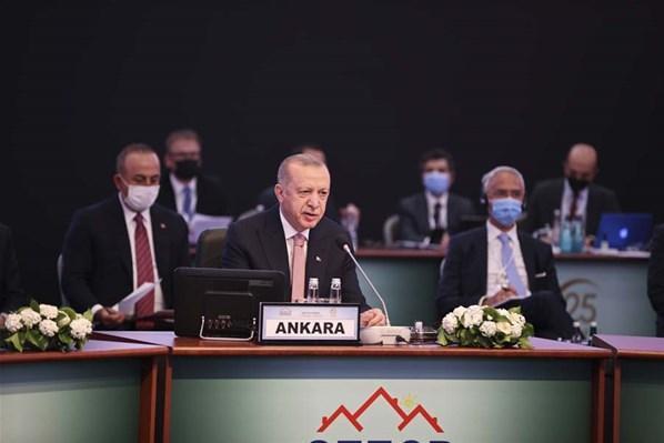 Cumhurbaşkanı Erdoğan: ABnin stratejik körlükten kurtulmasını bekliyoruz
