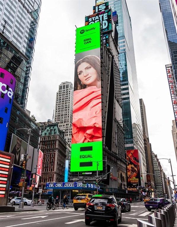 Sibel Can, New York Times Squarede