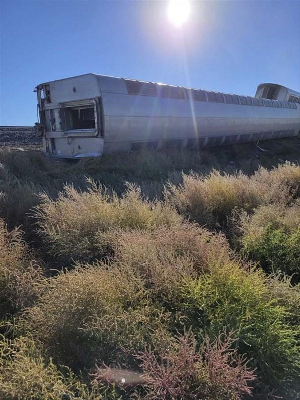 ABDde yolcu treni raydan çıktı, en az 3 kişi öldü