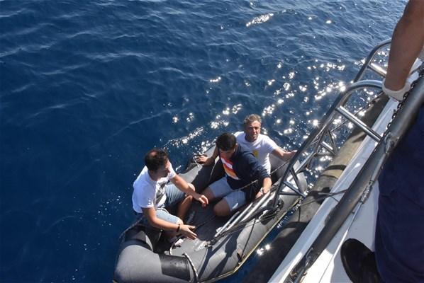 Denizaltı ile Yunanistan’a kaçmaya çalışan FETÖ’cüler yakayı ele verdi