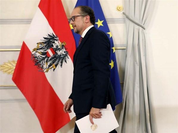 Avusturyada yeni Başbakan Schallenberg göreve başladı Yeni dışişleri bakanı Türkiye doğumlu isim...