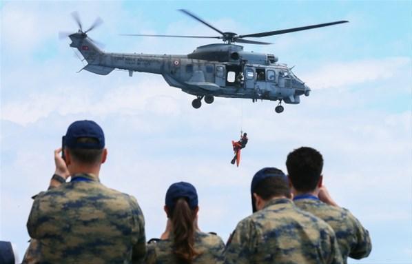 Ege Denizinde gövde gösterisi Savaş uçağı, helikopteri, fırkateyn, hücum botu..