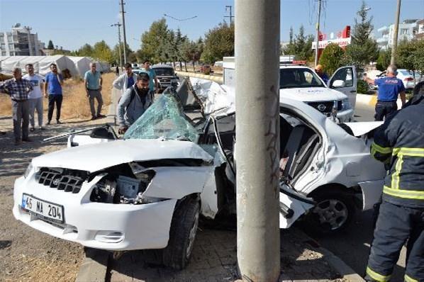 Babasından izinsiz aldığı arabayla kaza yaptı 13 yaşındaki çocuk ağır yaralı