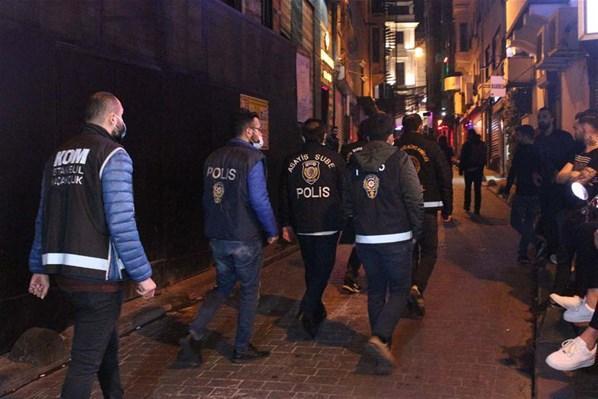 İstanbulda eğlence mekanlarına gece denetimi: 47 kadın gözaltında