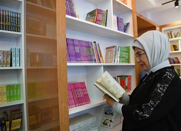 Emine Erdoğan: Kütüphanelerin hayatımızdaki yeri vazgeçilmezdir