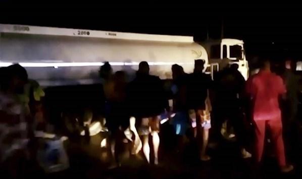 Afrika ülkesi Sierra Leone büyük bir felakete uyandı Yakıt tankeri patladı: En az 92 kişi öldü
