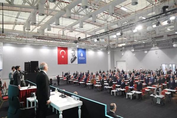 İBB Meclisinden Türkkana tepki olarak şehitler için saygı duruşu