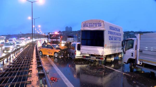 TEM Otoyolu'nda Zincirleme Trafik Kazası! - Gündem Haberleri