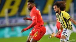 Benjamin Tetteh adım adım Göztepe'ye