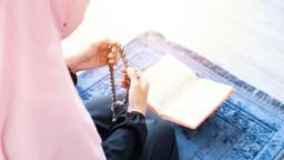 Kevser Suresi Türkçe Arapça okunuşu ve tefsiri! Kevser Suresi okumanın yararları ve faziletleri