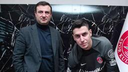 Portekiz'de oynamadan Ümraniyespor'a geldi, Ümraniyespor'da oynamadan İskoçya'ya gidiyor