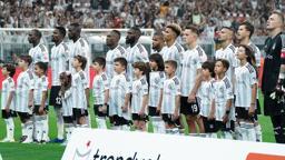 Beşiktaş - Pendikspor maçında iptal edilen gol ve penaltı kararı! Top çizgiyi geçti mi?