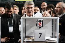 Beşiktaş'ta Serdal Adalı yeniden başkanlığa seçildi
