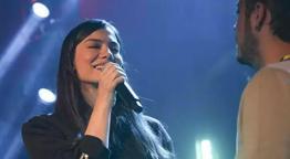 Eşref Rüya, Demet Özdemir'in şarkısıyla gündem oldu