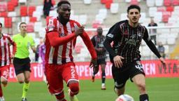 Özbelsan Sivasspor- Vanspor FK maçında yarım düzine gol var kazanan yok