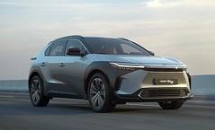 Toyota'dan 450 km menzilli elektrikli geliyor!