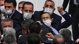 Meclis karıştı! AK Partili ve CHP'li vekiller arasında yumruklu kavga
