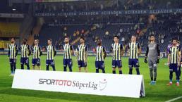 Dünkü mağlubiyetten sonra iki ayrılık! Mesut Özil, İrfan Can Kahveci, Mert Hakan derken...