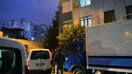 Adana'da korkunç olay! Yemek masasında çocukların önünde başlarına sıktı!