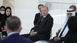 Cumhurbaşkanı Erdoğan, Dubai Expo'da gençlerle buluştu: Gönül elçileri olarak hareket etmenizi bekliyoruz
