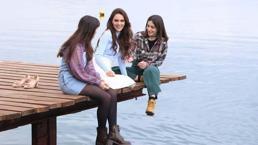 Üç Kız Kardeş nerede çekiliyor, çekimler hangi ilde ve semtte yapılıyor? Üç Kız Kardeş dizisinin çekim yerleri hakkında merak edilenler!
