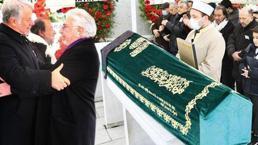 Ünlü yapımcı Fatih Aksoy'un acı günü!