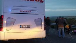 Şanlıurfa’da yolcu otobüsü tırla çarpıştı: 10 yaralı