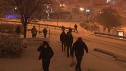 İstanbul'daki kar yağışıyla ilgili son dakika gelişmesi! Turuncu alarm kalktı
