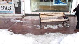 Başına buz kütlesi düştü! 1 haftadır yoğun bakımda