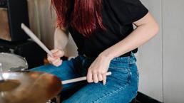Öğretmenden öğrencisine iğrenç istismar! 'Hemen evden çıkıp gittim'