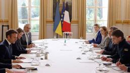 Macron, Rus ordusunun kaçırdığı Melitopol Belediye Başkanını Elysee Sarayı'nda ağırladı