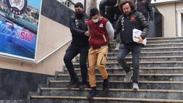 Ev arkadaşlarını öldürüp hastaneye bıraktılar