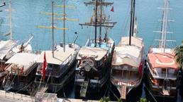 Antalya Deniz Ticaret Odası yöneticisine, denizi kirletmekten 49 bin TL ceza