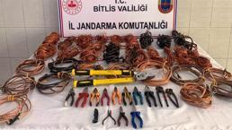 Bitlis'te 'hırsızlık' operasyonu; 8 gözaltı  