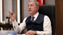 Bakan Akar'dan komutanlarla toplantı