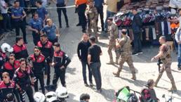 Beyazıt'ta iki grup arasında silahlı çatışma! 1'i polis 6 kişi yaralandı