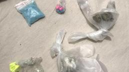 Esenyurt'ta lüks siteye düzenlenen baskında çok sayıda uyuşturucu madde ele geçirildi